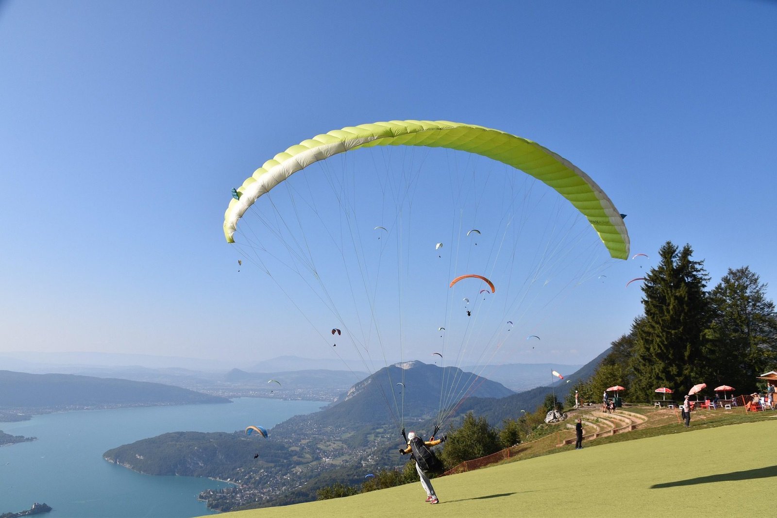 Parapente au col de la Forclaz